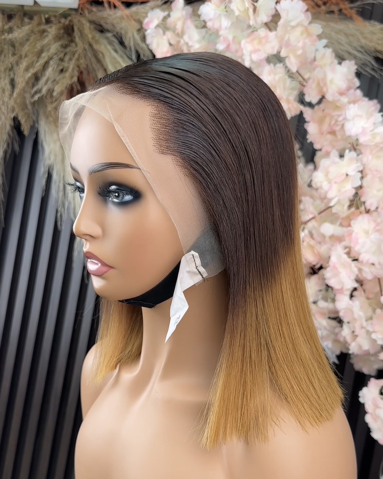 Wholesale 15A Vietnamese M Lagos Hairline13x4 frontal Bob Wig Full Frontal 13x4 Virgin Hair Bob Wigs Color T4/27