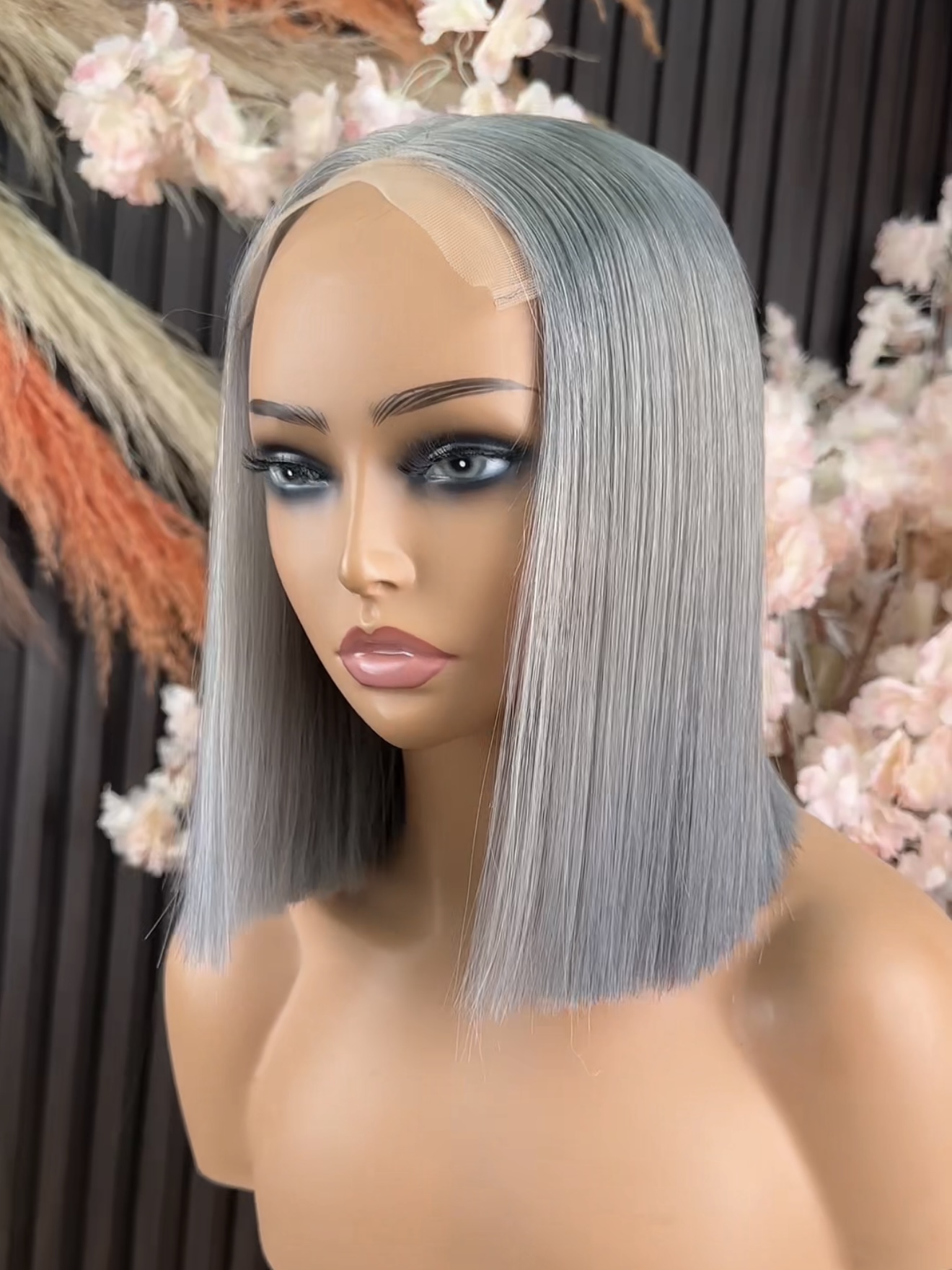 Wholesale Glueless Bob Wigs 5x5 Lace Closure Wigs Human Hair Vietnamese Bob Hair Silky Straight Human Hair Color Grey Bob Wig