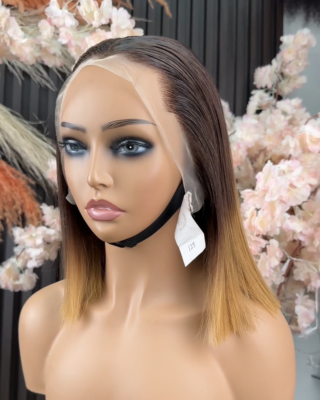 Wholesale 15A Vietnamese M Lagos Hairline13x4 frontal Bob Wig Full Frontal 13x4 Virgin Hair Bob Wigs Color T4/27