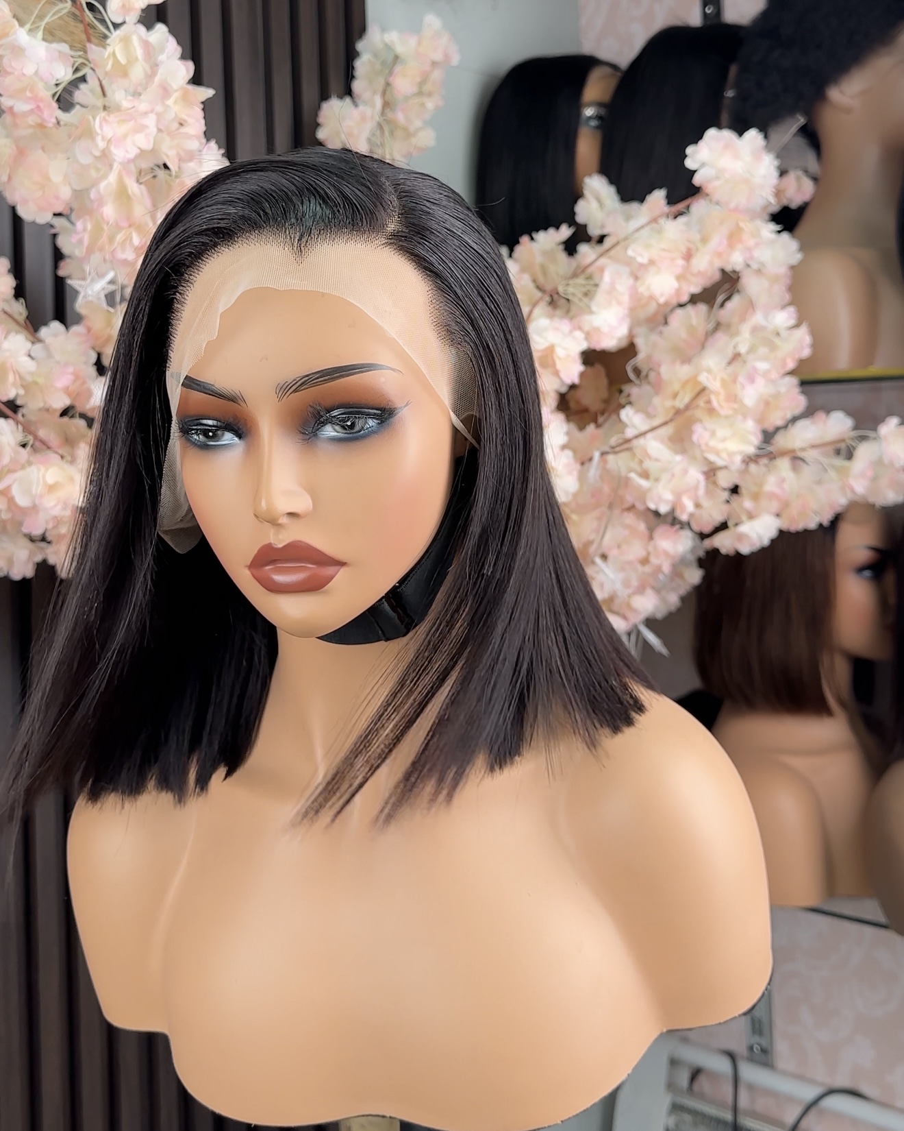 Wholesale 15A Vietnamese Color 1B/33 M Lagos Hairline 13x4 frontal Bob Wig Full Frontal 13x4 Virgin Hair Bob Wigs
